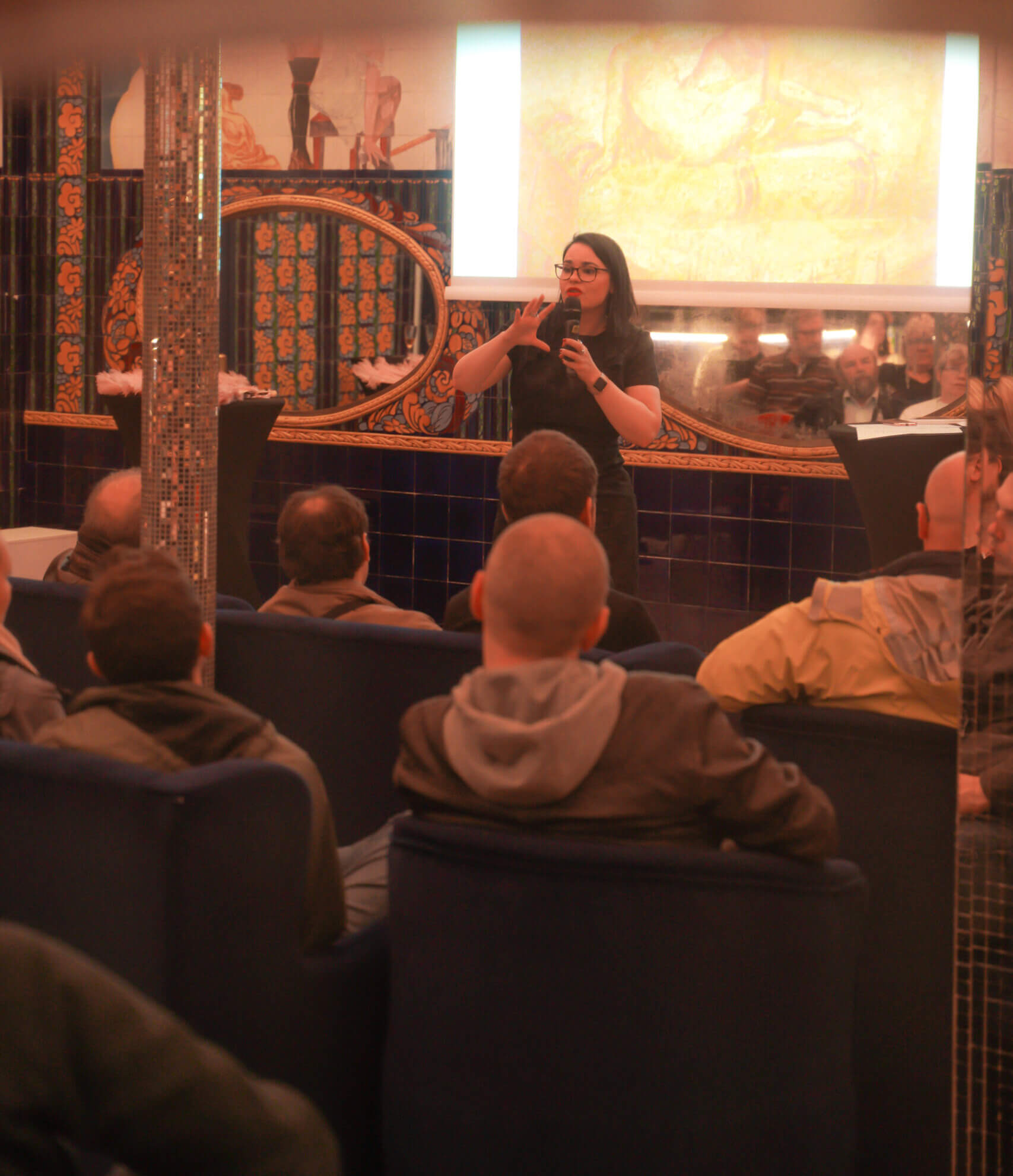 Conférence Aux Belles Poules
